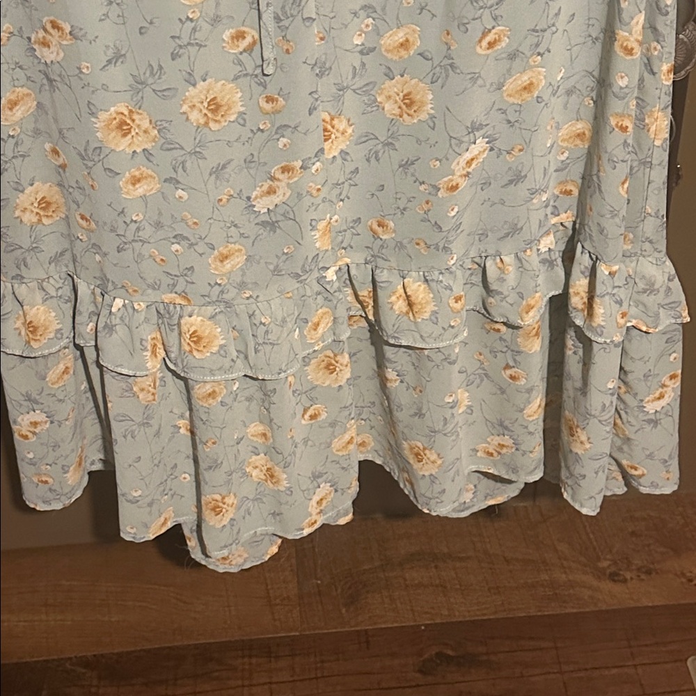 Floral Ruffle Dress Small - Picture 4 of 4